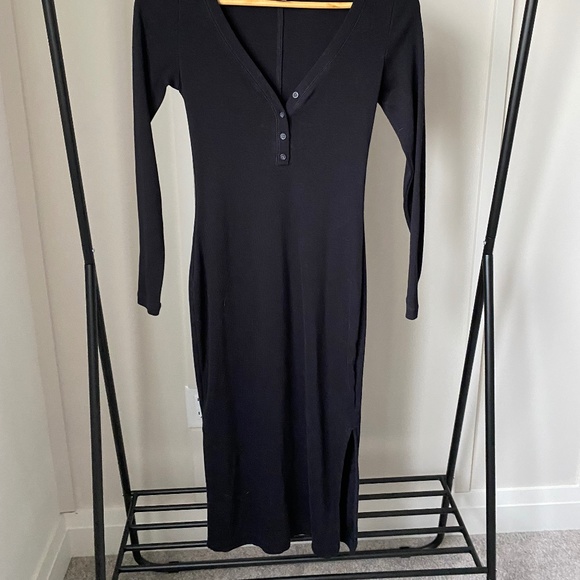 Fitted Long-Sleeve Rib-Knit Henley Midi Dress XS - Old Navy - Picture 4 of 4